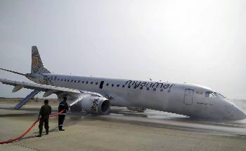 Phi công Myanmar hạ cánh an toàn máy bay chở 89 người dù không có càng hạ cánh trước